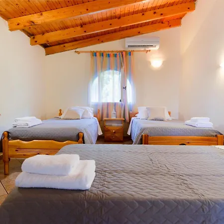Aparthotel Almyra & 3*