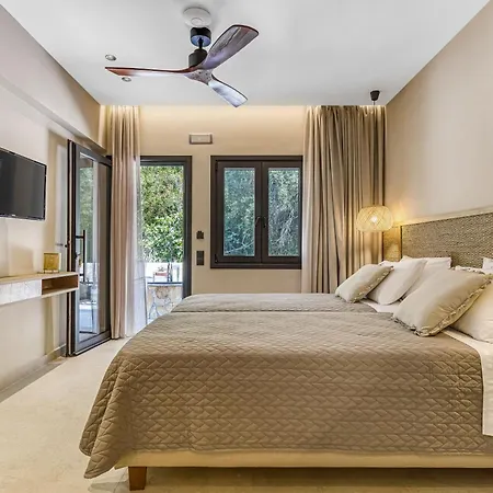 Aparthotel Almyra &